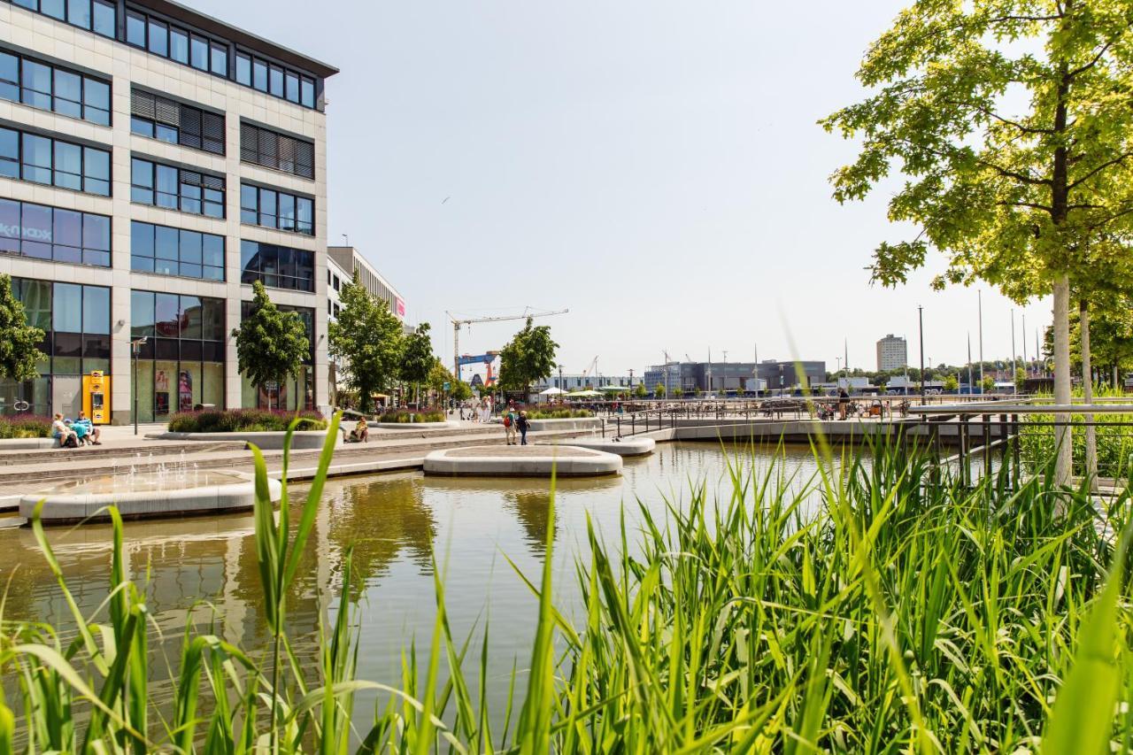 Alles Neu: 1-Zi Zentral Am Exerzierpl. 24H-Checkin Kiel Buitenkant foto